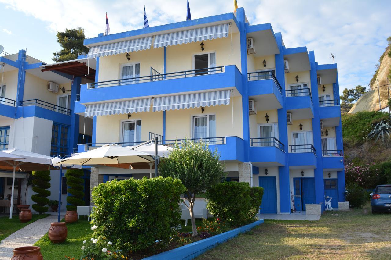 Kangaroo Hotel Mola Kalyva Exterior foto