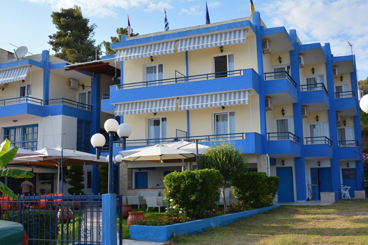 Kangaroo Hotel Mola Kalyva Exterior foto